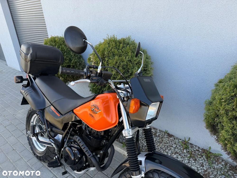 Yamaha TW - 9