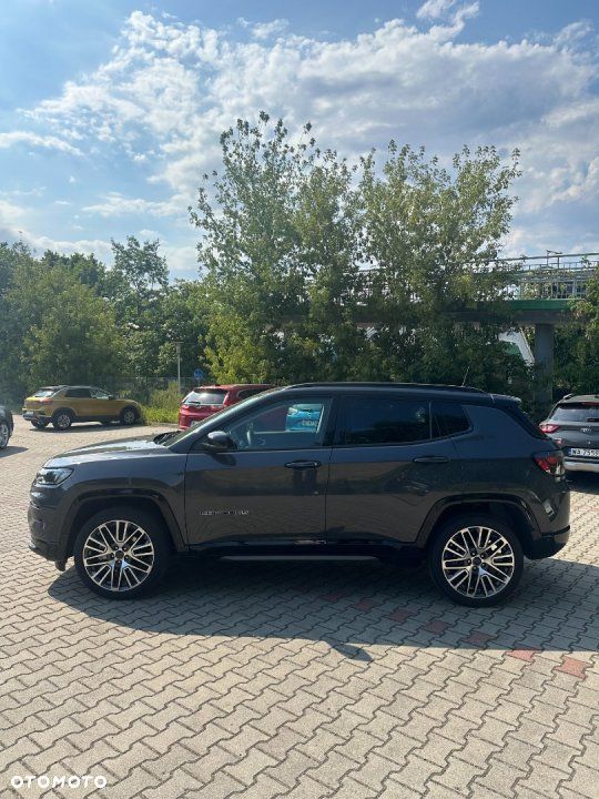 Jeep Compass - 9