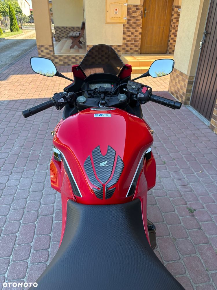 Honda CBR - 11