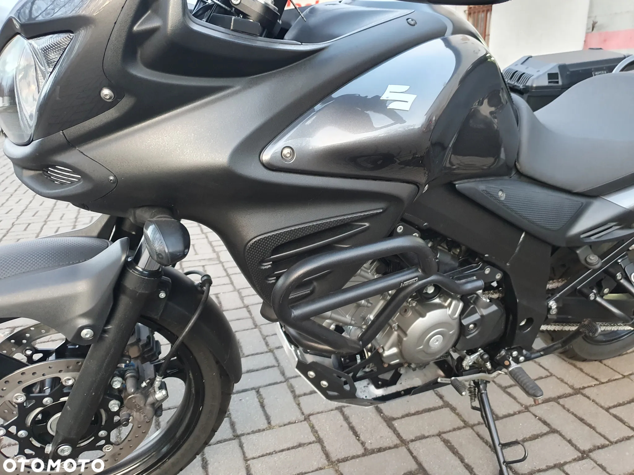 Suzuki V-STROM - 19