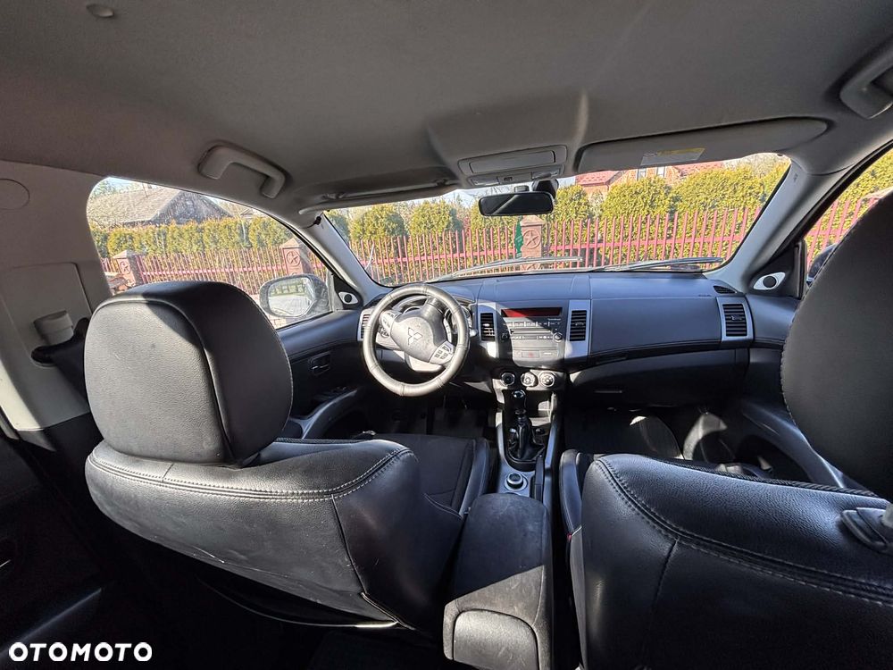 Mitsubishi Outlander 2.0 DID Instyle - 5