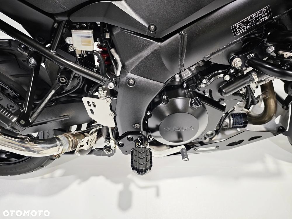 Suzuki V-STROM - 14