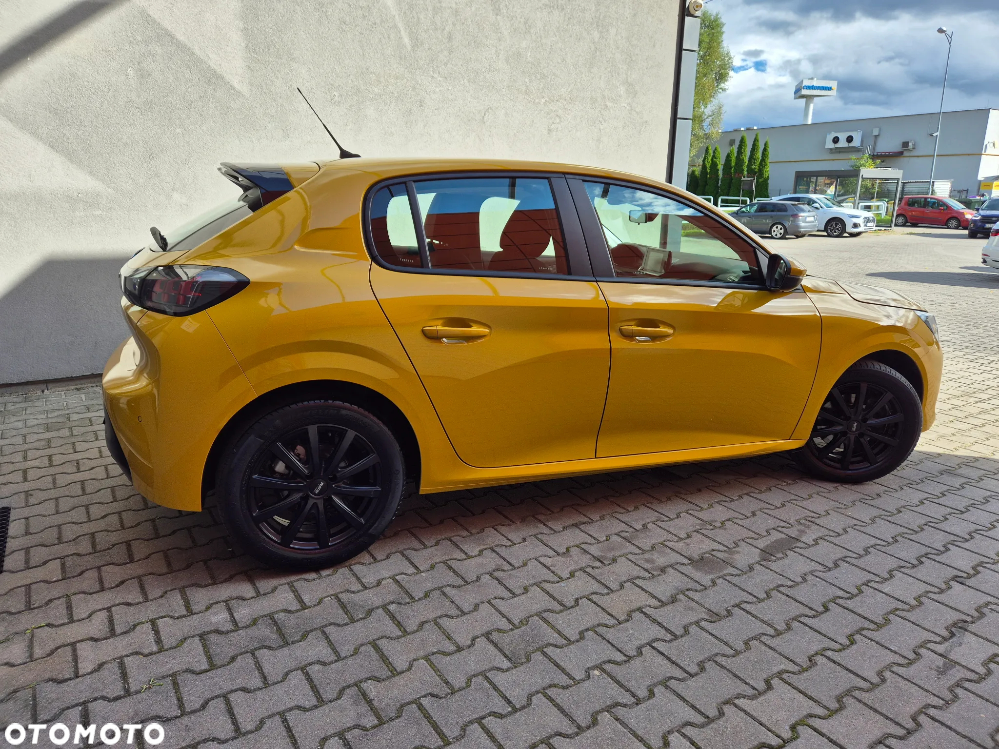 Peugeot 208 - 7