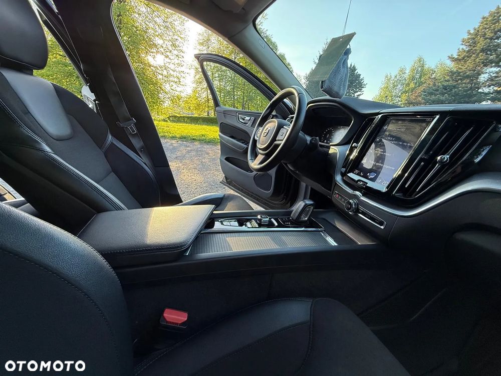 Volvo XC 60 B4 D AWD Geartronic Inscription - 9