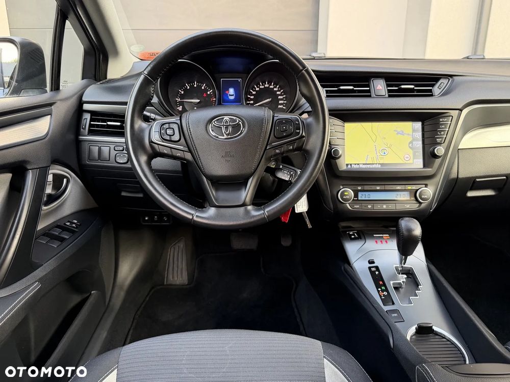 Toyota Avensis 1.8 Premium MS - 7