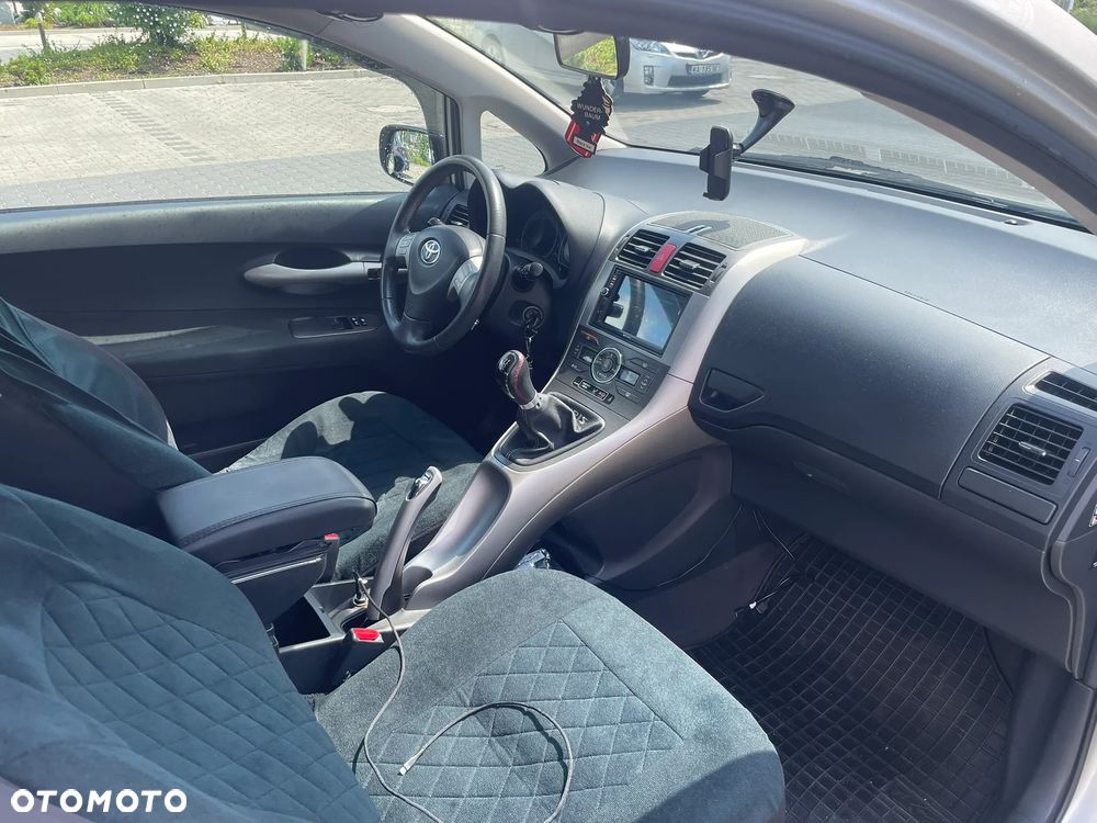 Toyota Auris 1.6 VVT-i Sol - 19
