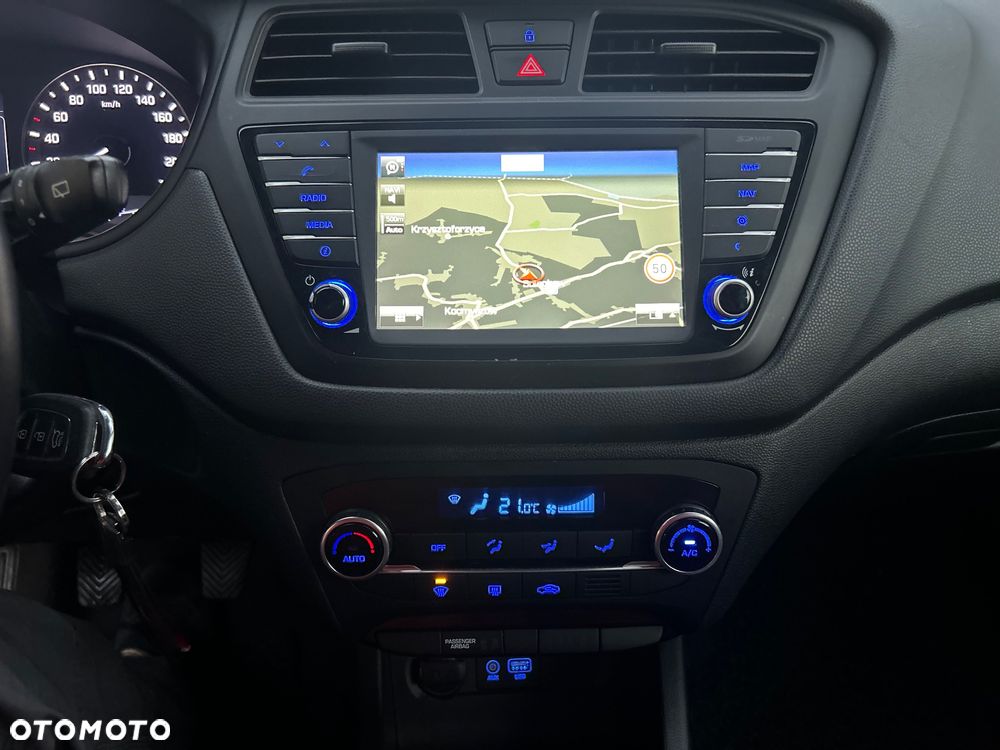 Hyundai i20 blue 1.0 T-GDI Passion Plus - 13