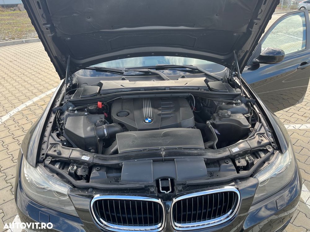 BMW Seria 3 320d - 21