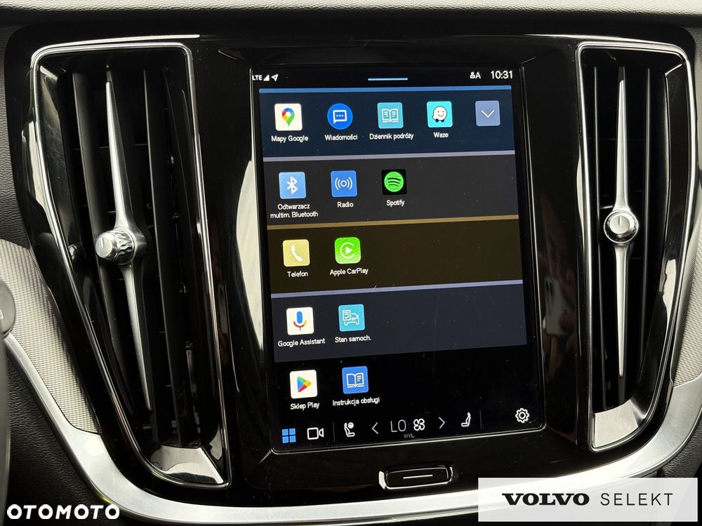 Volvo V60 Cross Country - 14