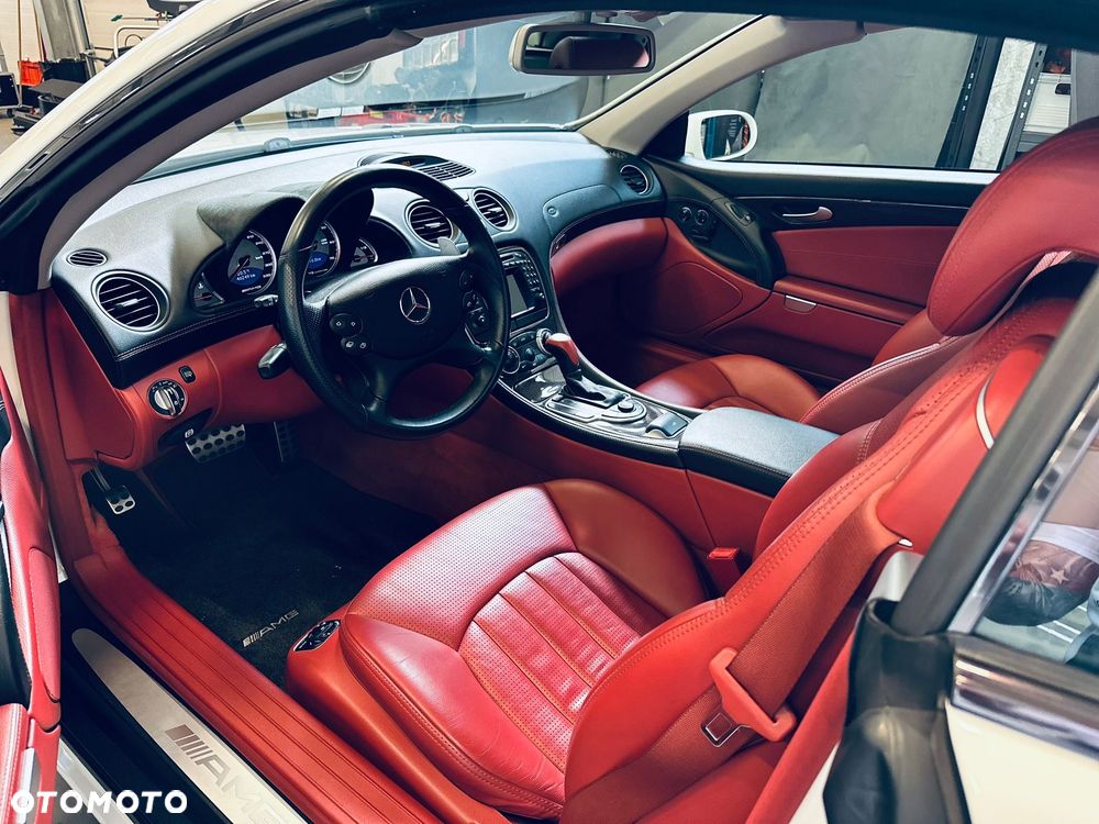 Mercedes-Benz SL 55 AMG - 11
