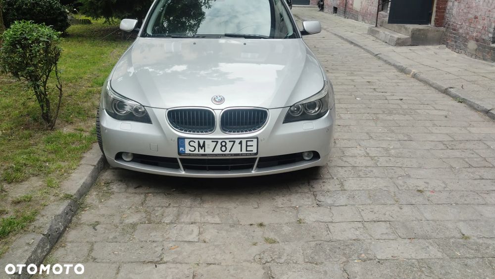 BMW 5 Series 2004 photo 4