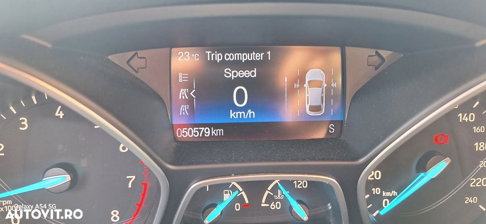 Ford Kuga - 16