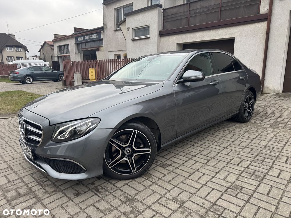 Mercedes-Benz Klasa E 220 d 4-Matic 9G-TRONIC
