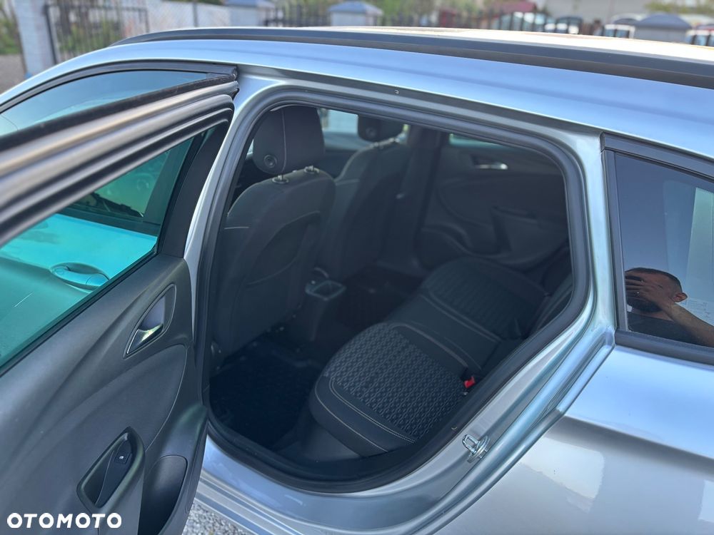 Opel Astra - 9