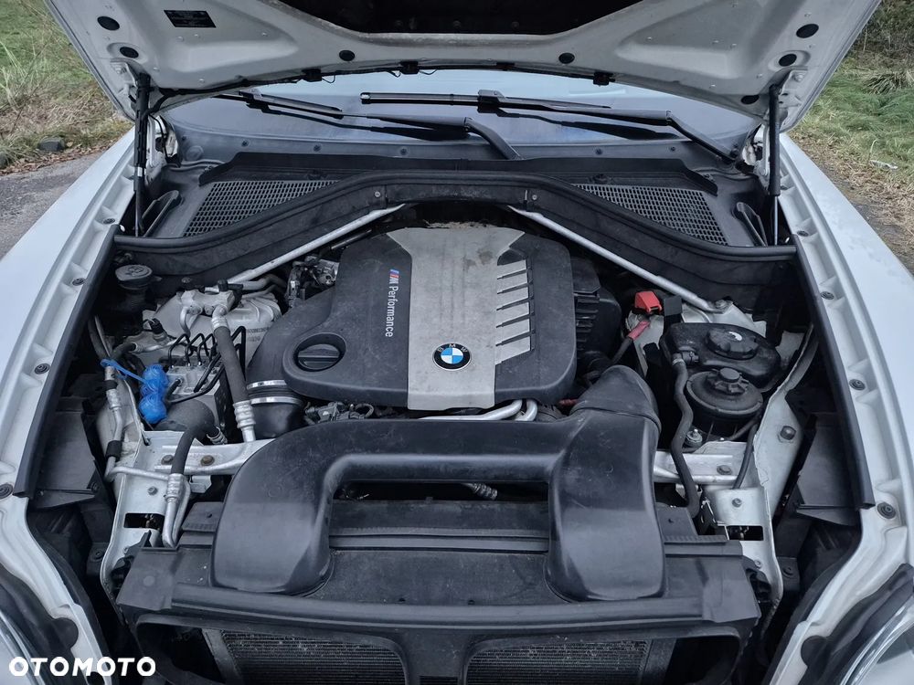 BMW X6M - 33