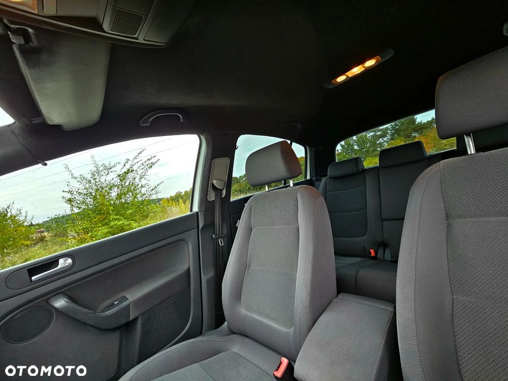 Volkswagen Golf Plus - 12