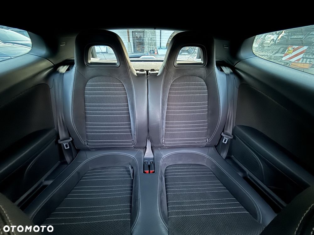 Volkswagen Scirocco - 10