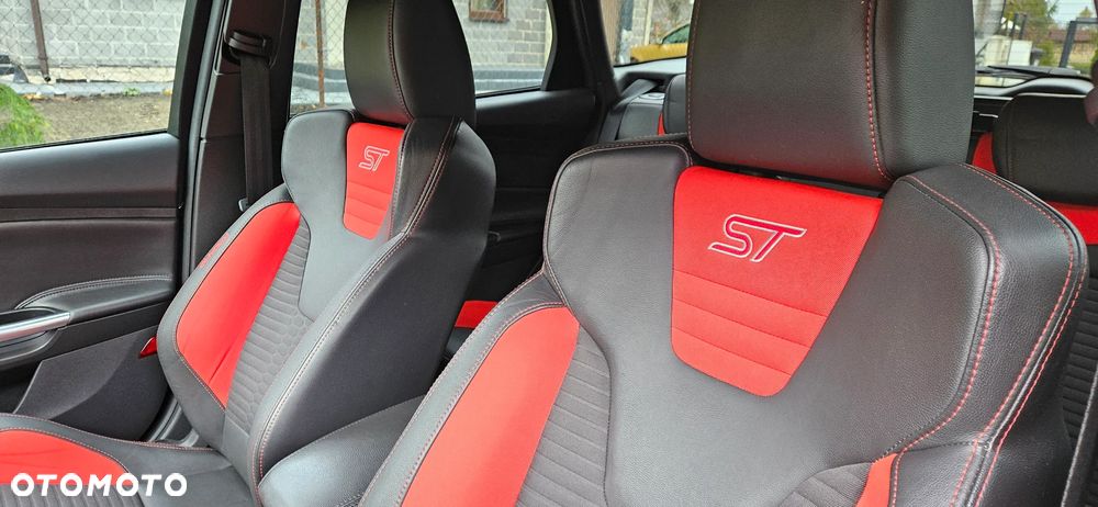 Ford Focus 2.0 TDCi ST-2 - 23