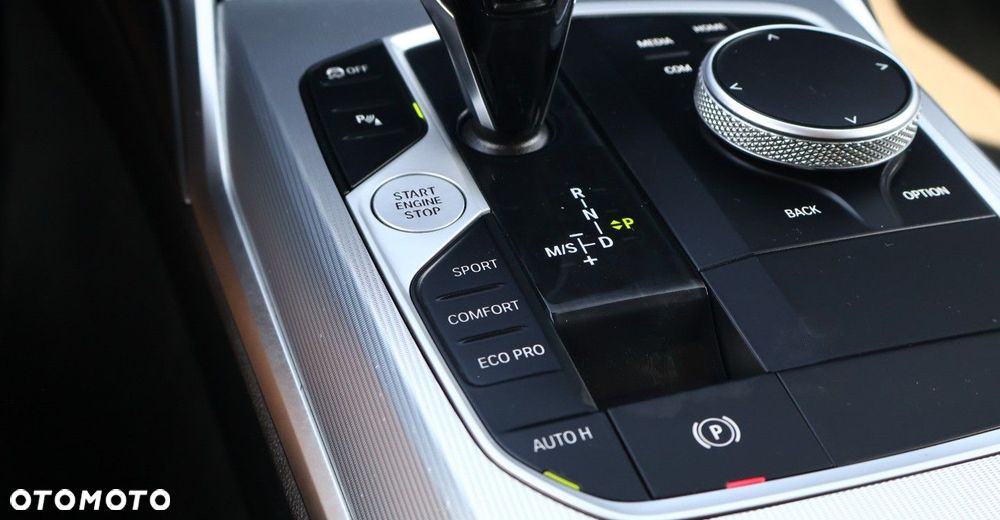 BMW Seria 3 - 34