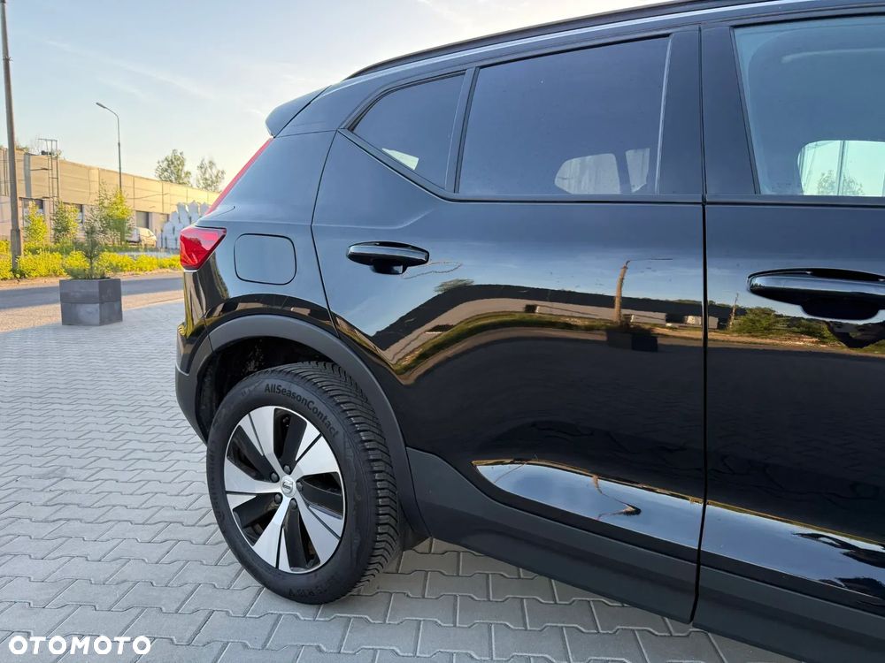 Volvo XC 40 T2 Plus Dark - 37