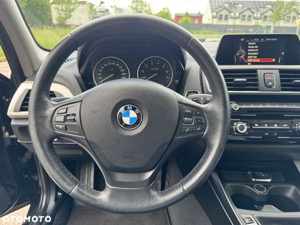 BMW Seria 1 118i Edition Metropolitan - 16