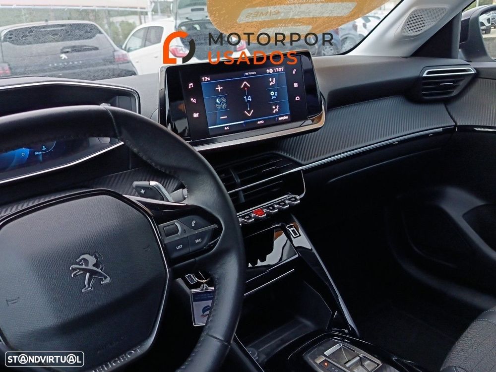Peugeot 208 1.2 PureTech Allure EAT8 - 17