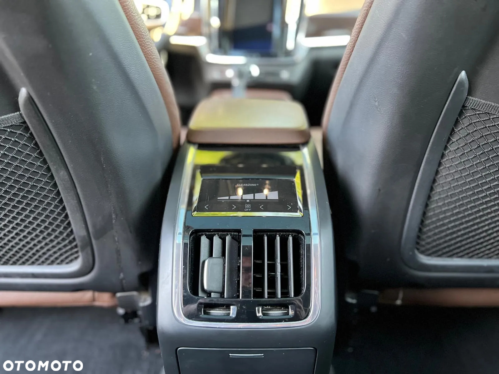 Volvo S90 T6 AWD Geartronic Momentum - 26