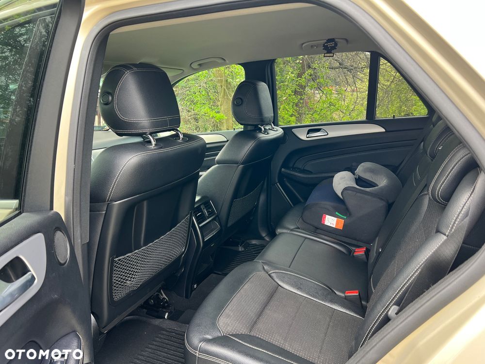 Mercedes-Benz ML 350 BlueTEC 4-Matic - 6
