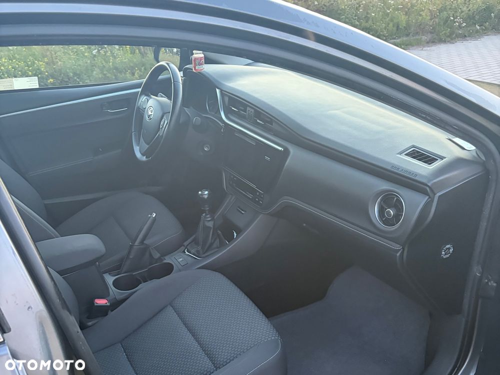 Toyota Corolla 1.6 Comfort - 10