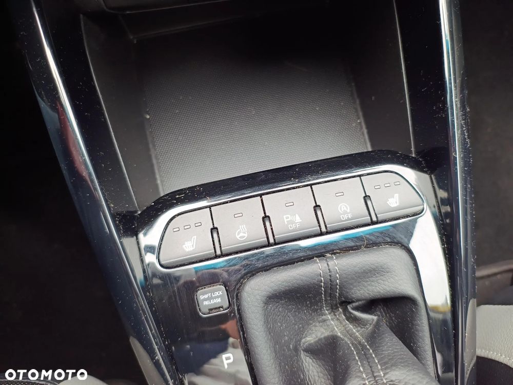 Kia Stonic 1.0 T-GDI L DCT - 19