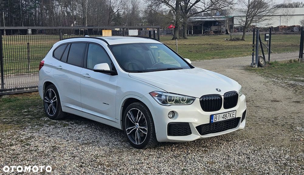 BMW X1 xDrive28i Sport Line - 15