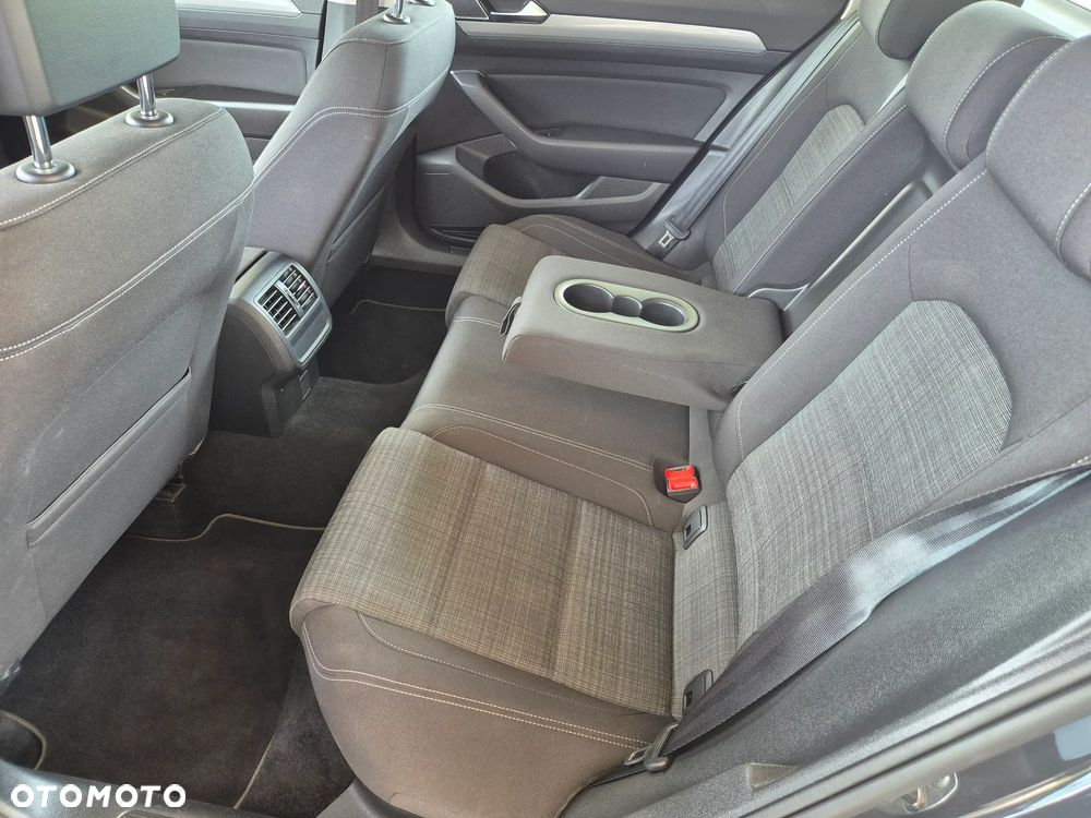 Volkswagen Passat 1.5 TSI EVO Business DSG - 15