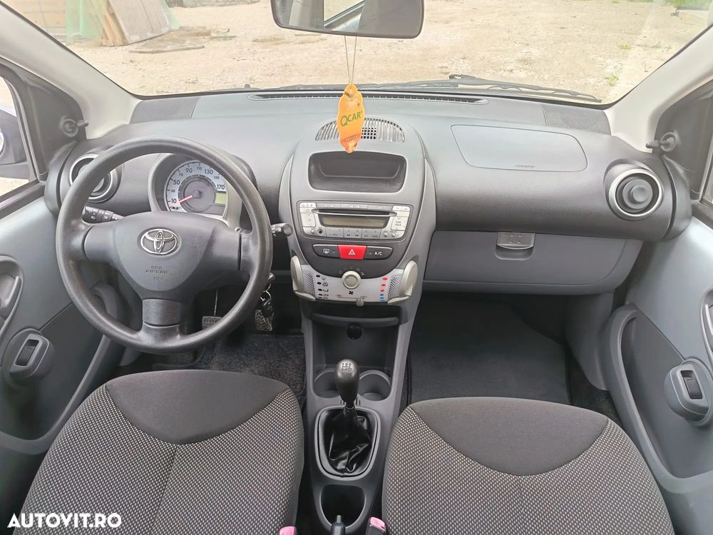 Toyota Aygo Cool&Go - 7