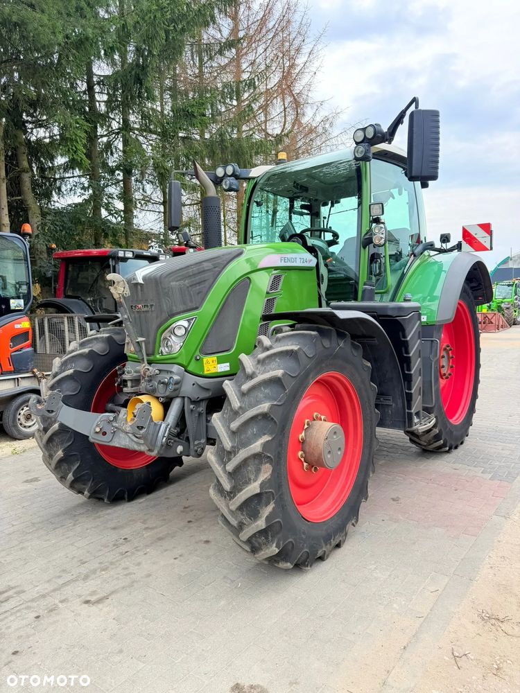 Fendt 724 profi plus - 32