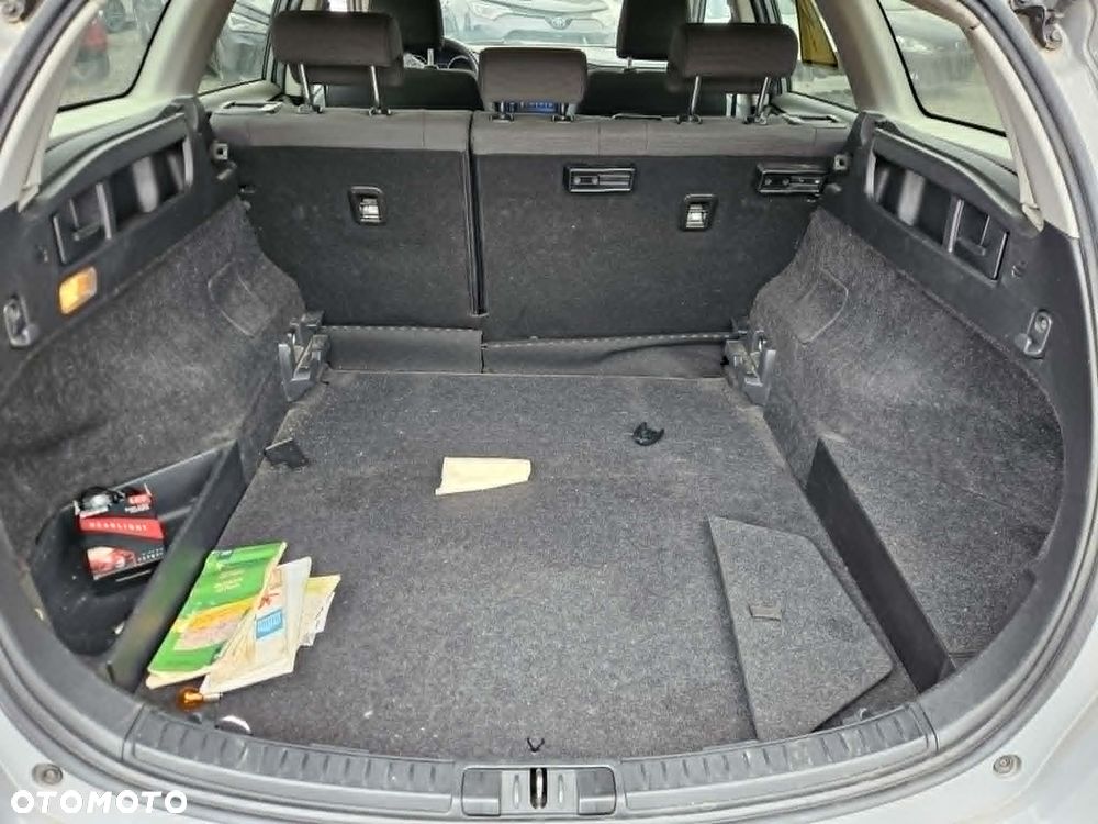 Toyota Auris - 16