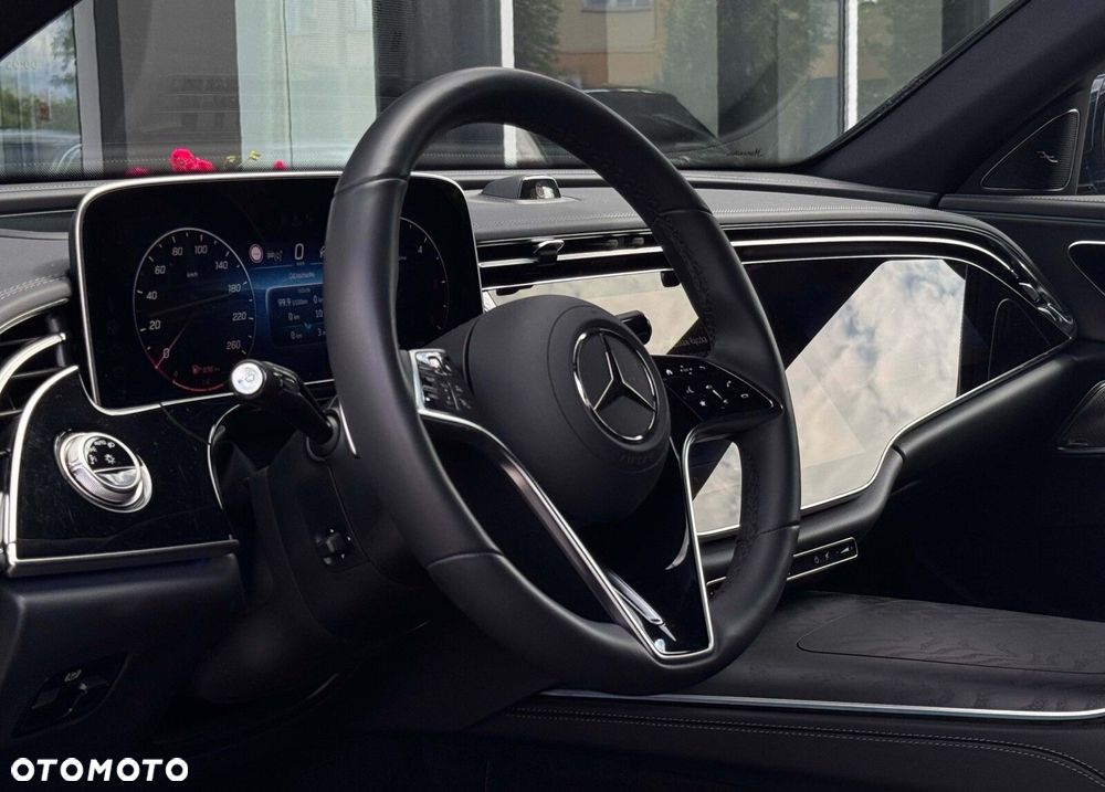 Mercedes-Benz Klasa E 220 d mHEV 4-Matic Exclusive 9G-Tronic - 20
