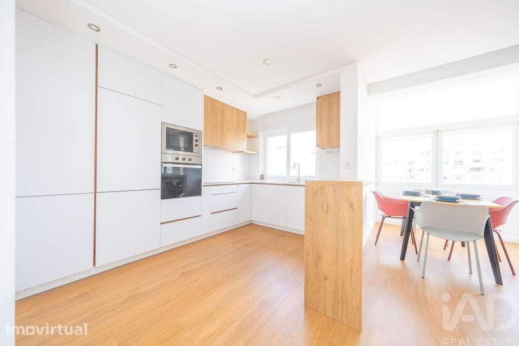 Apartamento T2 em São Sebastião - Grande imagem: 3/31