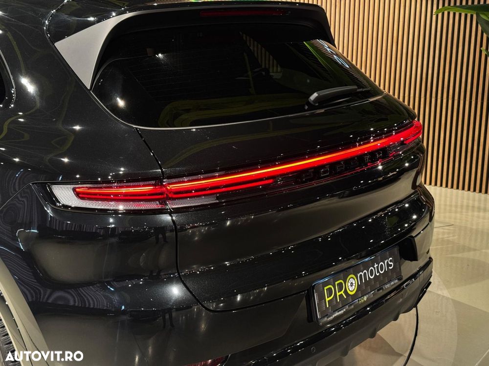 Porsche Cayenne - 25