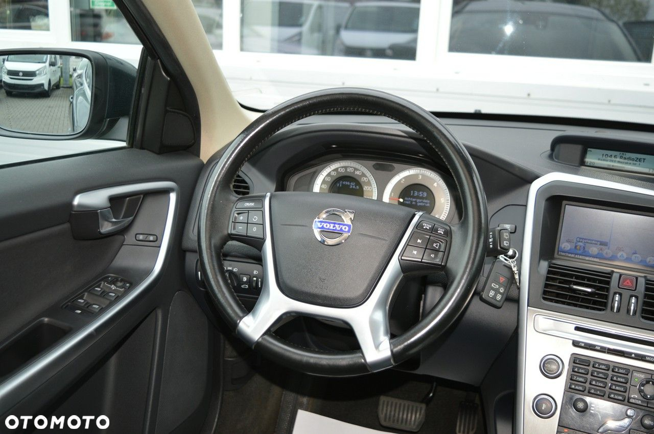 Volvo XC 60 D4 Geartronic Momentum - 19