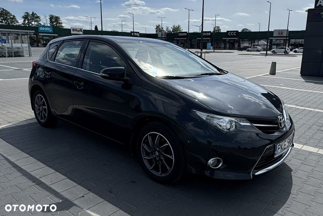 Toyota Auris 1.6 Premium + - 28