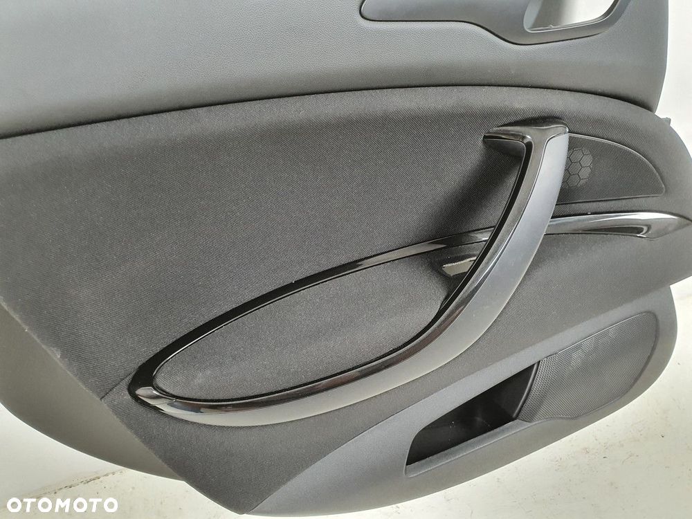TAPICERKA BOCZEK DRZWI LEWY TYŁ CITROEN C5 III X7 - 2