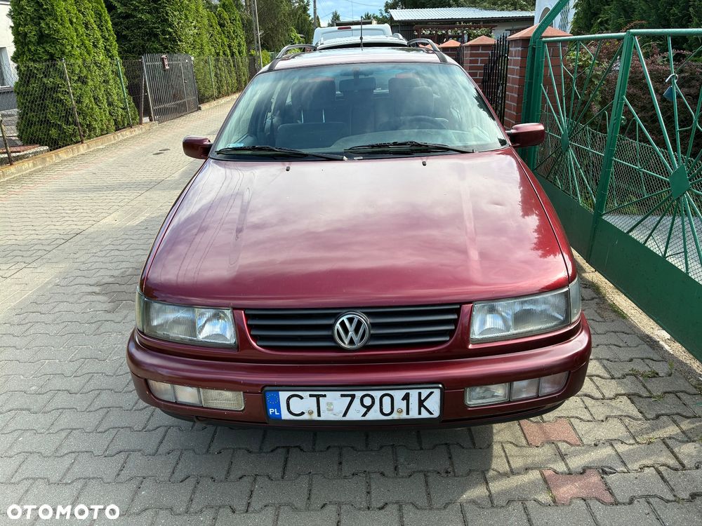 Volkswagen Passat 1.9 TDI GL - 1