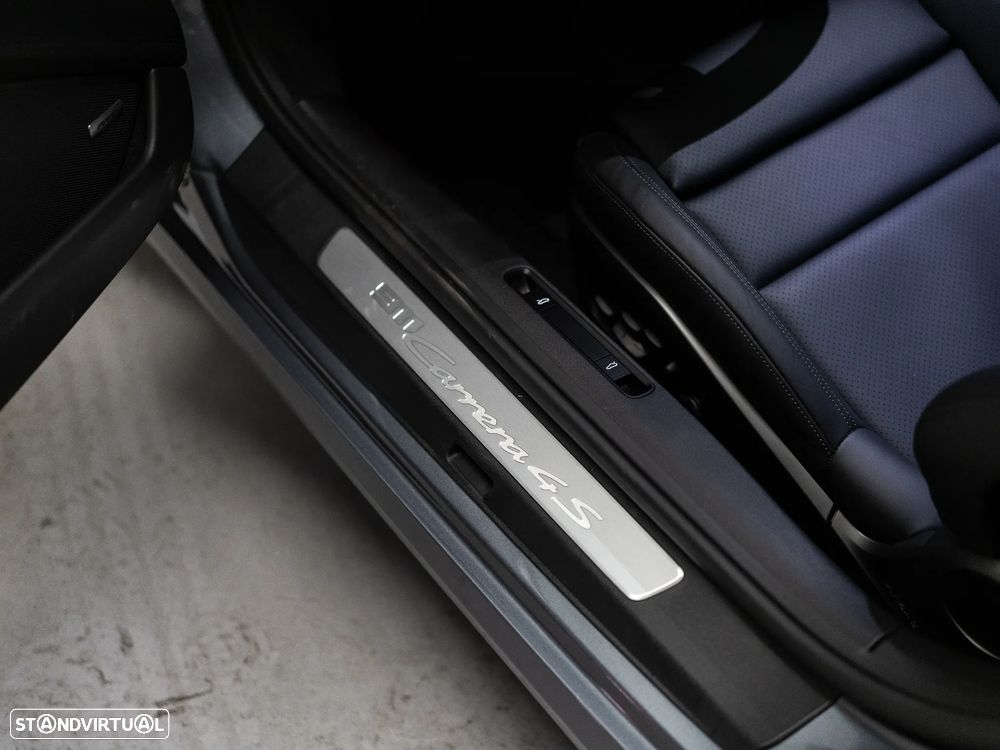 Porsche 911 (992) Carrera GTS PDK - 19