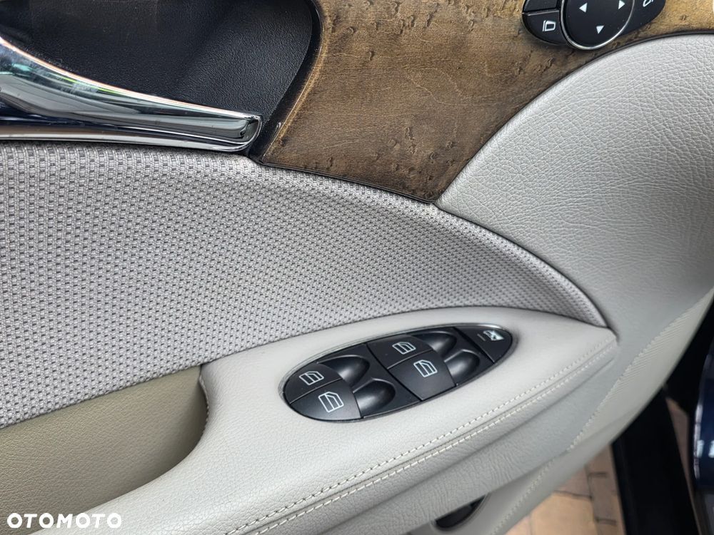 Mercedes-Benz Klasa E 350 4Matic Automatik Avantgarde - 25