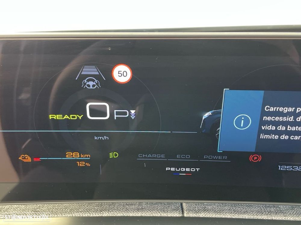 Peugeot E-3008 73 kWh GT - 9