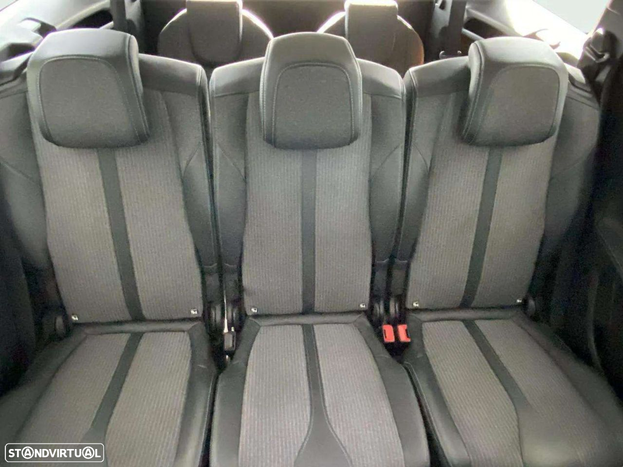 Peugeot 5008 1.5 BlueHDi Allure EAT8 - 14