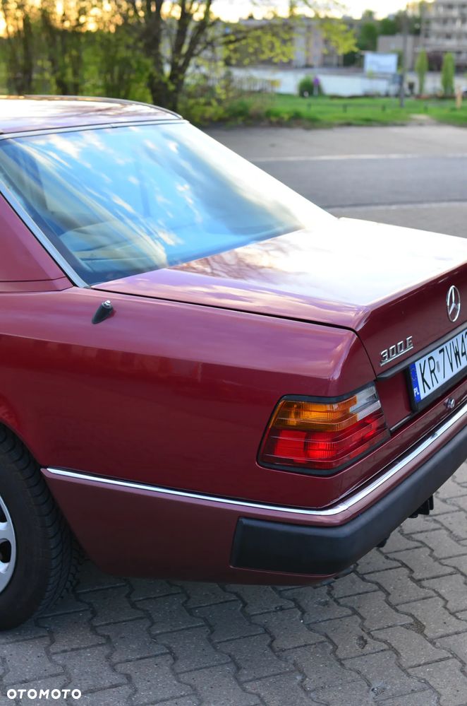 Mercedes-Benz W124 (1984-1993) - 10