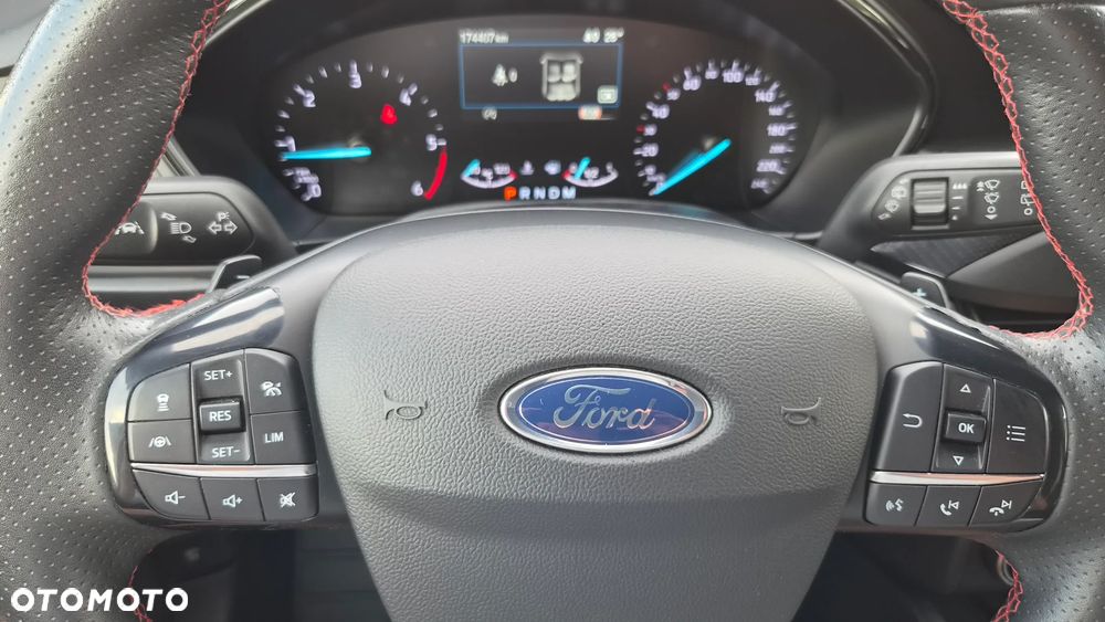 Ford Focus 2.0 TDCi ST-Line Red ASS PowerShift - 16