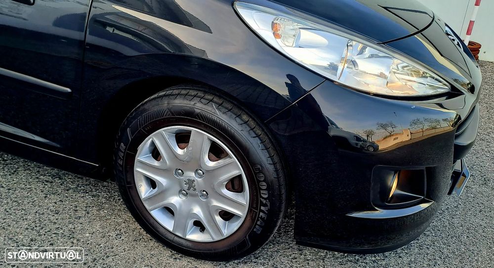 Peugeot 207 1.4 16V Active - 24