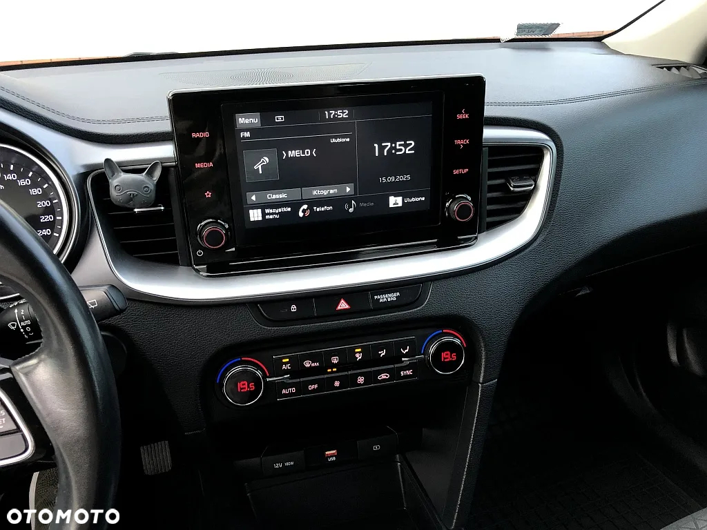 Kia Ceed 1.6 CRDi SCR L - 13